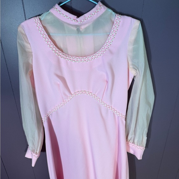 Vintage 60s/70s Pink Formal Wedding Gown – Sheer Sleeves Size XS/S - Picture 7 of 16